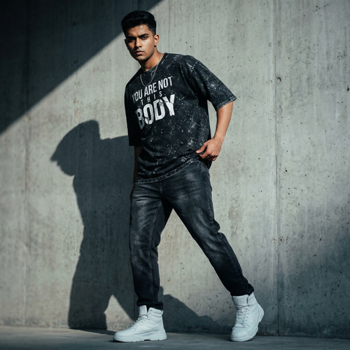Body. Oversized T-Shirt bhakty.store
